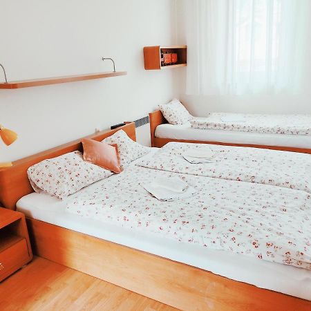 Apartman 302 奥什恰德尼察 外观 照片