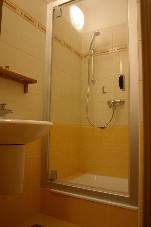 Apartman 302 奥什恰德尼察 客房 照片